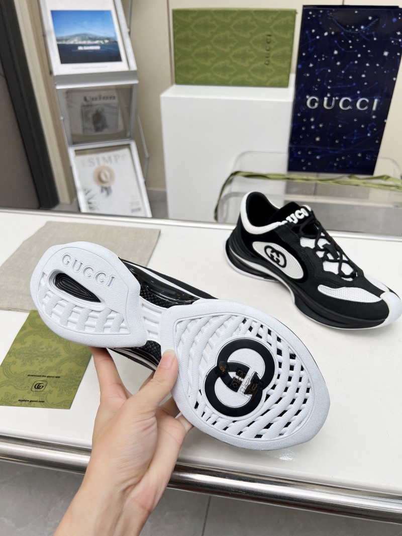 Gucci Sneakers